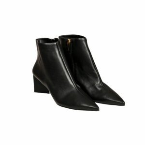 Essential boot with triangle heel